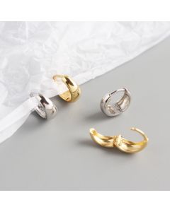 Metal wide earrings