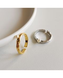 Women's Irregular Natural Pearl Ring