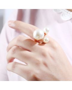 Hand Jewelry High-end Creative Fashion Ring Pearl