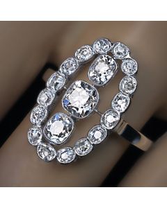 Women's Fashion And Luxury Inlaid Zircon Ring