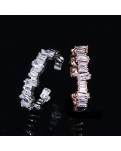 Zircon inlaid irregular baguette diamond ring
