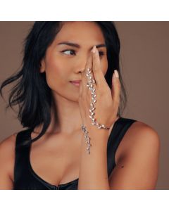Leaf-shaped Zircon Finger Chain
