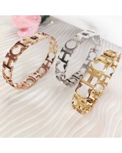 Niche Non-fading Egg-shaped Hollow Spring Fastener Stainless Steel Letter Bracelet