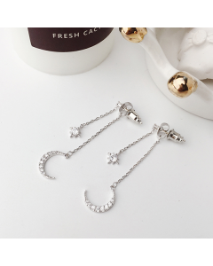Moon tassel ear clip