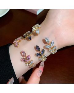 Women's Minority Fashion Design Sparkling Rhinestone Leaf Bracelet