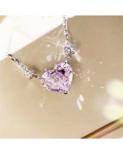 Temperament All Match High Carbon Diamond Pendant