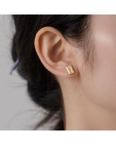 Quadrilateral Letter Large Zircon Stud Earrings