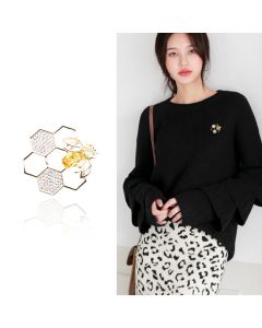 Geometric Honeycomb Diamond Rotatable Bee Brooch
