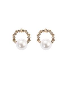 South Korea's Dongdaemun Ring Diamond and Pearl Stud Earrings