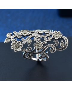 Diamond Leaf Hollow Index Finger Ring