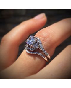 Creative ladies zircon engagement ring