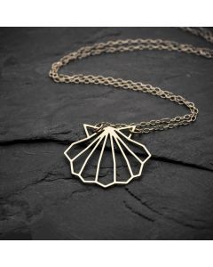 Shell hollow necklace