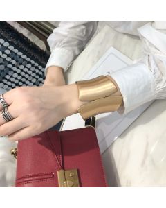 Fashion Exaggerated Asymmetric Wide Side Alloy Bracelet