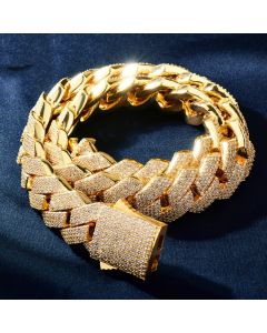Diamond-shaped Cuban Spring Fastener Necklace