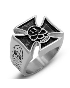Stainless steel skull ring greased