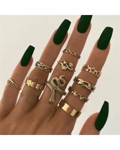 Creative Hollow Vintage Star Rose Flower Serpentine Ring