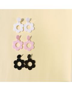 Simple Acrylic Earrings Flowers Retro Temperament White
