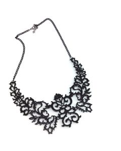 Fashion exquisite hollow pattern necklace