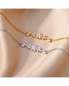 Simple Graceful Inlaid Zircon Flower Leaf Bracelet