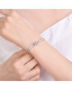 Fashion Simple S925 Sterling Silver Heart-shaped Bracelet