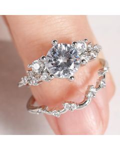 Simple And Low-key Gold Inlaid White Zircon Women's Ring
