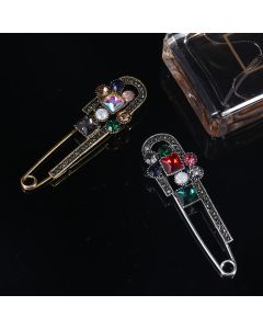 Korean Fashion Rhinestone Elegant Cardigan Pin