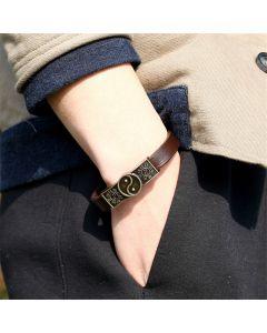 Women's Fashion Retro Alloy Cattle Leather Bracelet