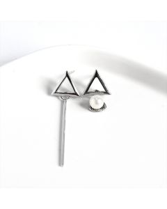 Ins Temperament Cold Wind Jewelry S925 Sterling Silver Pearl Triangle Asymmetric Earrings Earrings