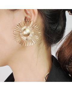 Women's Geometric Sunflower Earrings Metal Large Stud Earrings Golden Large Earrings Golden Creative Jewelry