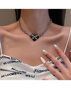 Thorns Love Necklace Metal Cold Wind Clavicle Chain