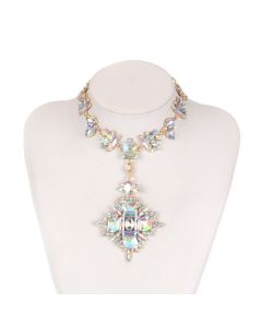 Yantong Develops European And American Explosive Alloy Necklace With Gemstones