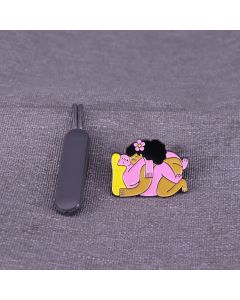 Fashion Minority Brooch Female Hug Badge