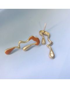 Retro exaggerated shaped earrings