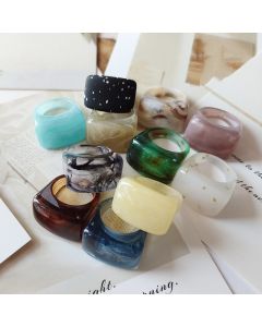 Men's And Women's Fashion Personality Acrylic Resin Ring