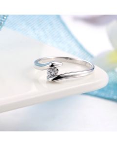 Fashion Simple Jewelry Inlaid Zircon Platinum Plated Ring