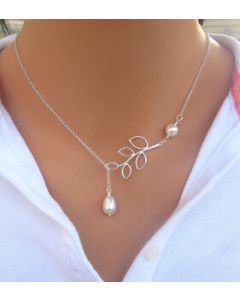 Pearl Leaf Short Necklace Clavicle Chain