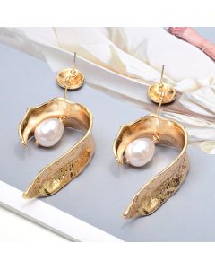 European And American Style Fashion Earrings Love Pearl Metal