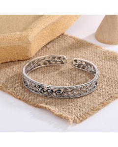 Vintage Rose Leaf Hollow Bracelet Feminine Temperament Personality Trend Thai Silver Simple Design Hand Jewelry