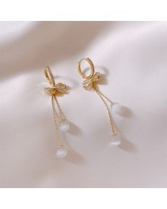 Fashion Women's Alloy Bow Cat's Eye Earrings