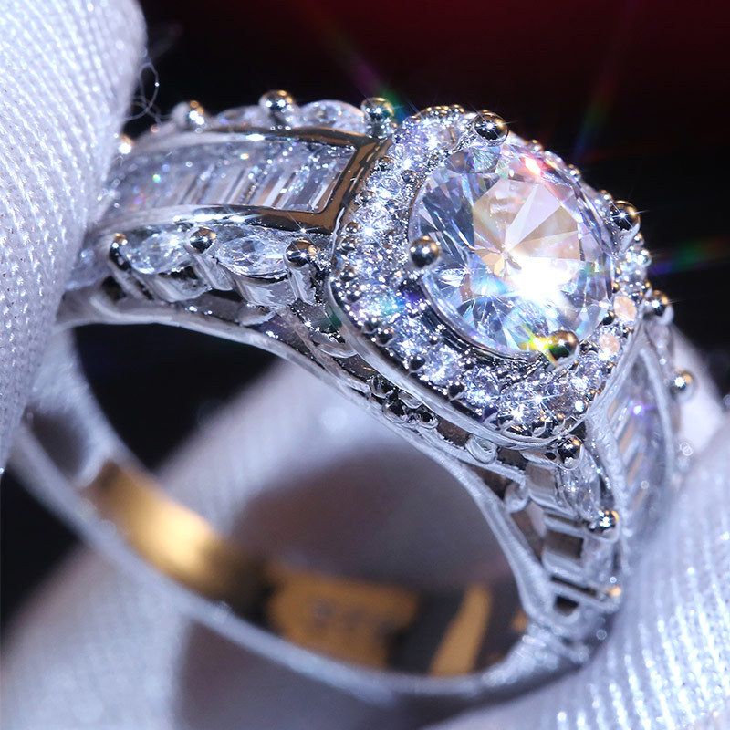 Square Ring Princess Style Slightly Inlaid Zircon Ladies Ring